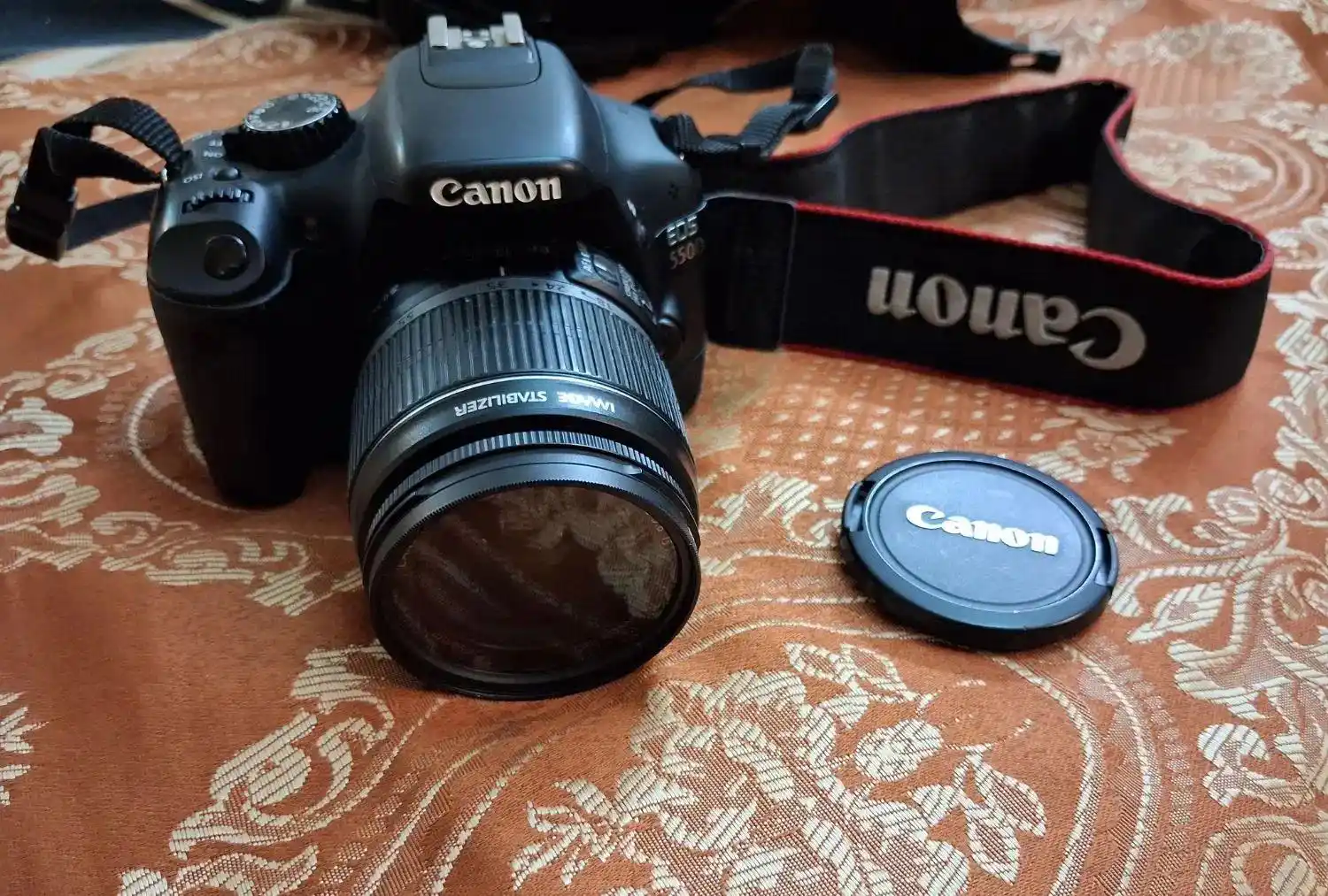 کنون 550D Canon دست دو