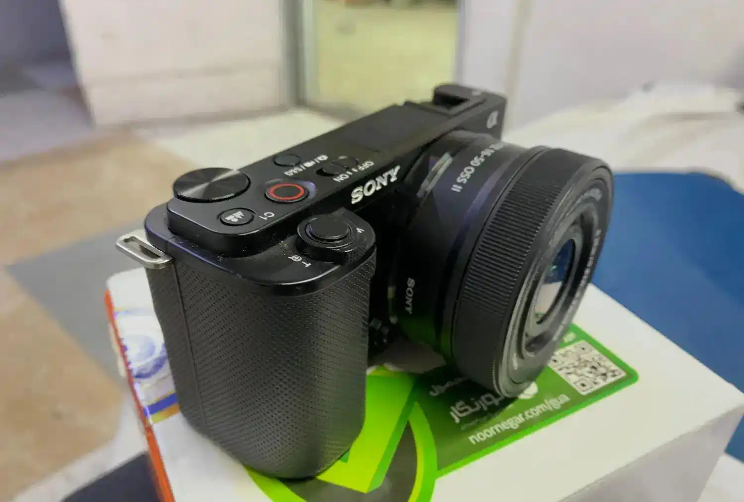 دوربین سونی sony zv-e10 دست دو