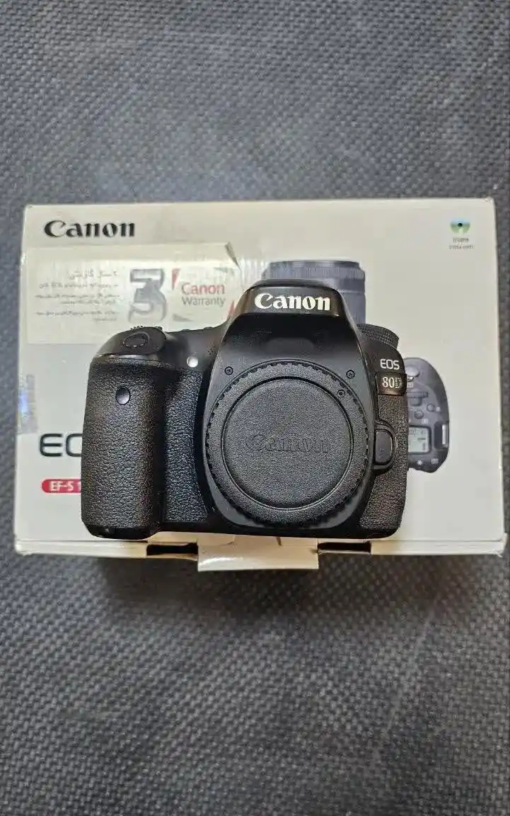 دوربین kanon80d دست دو