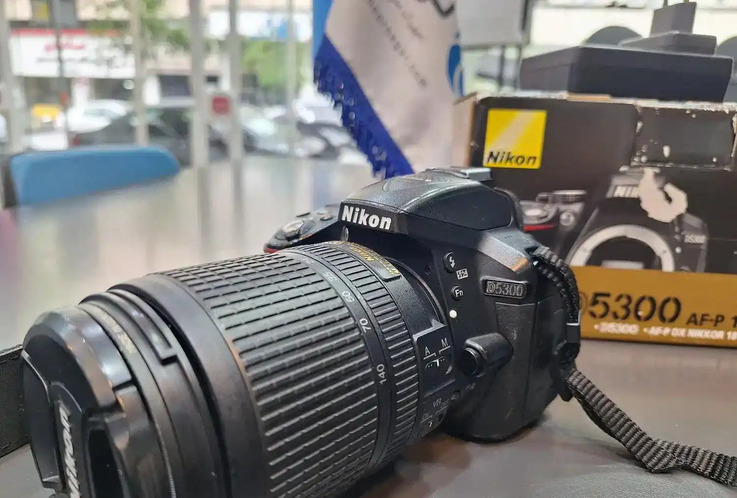 D5300 نیکون  کم شات دست دو