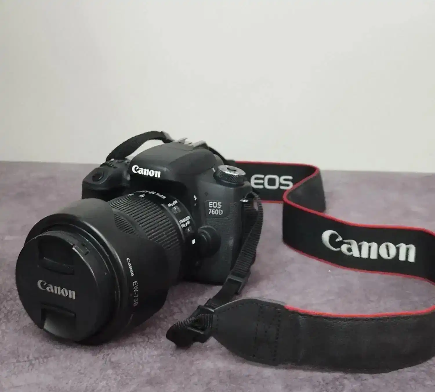 دوربین Canon 760D با لنز 18-135 مناسب شروع عکاسی دست دو