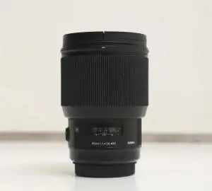 لنز sigma 85 mm f 1.4 / canon Mount دست دوم