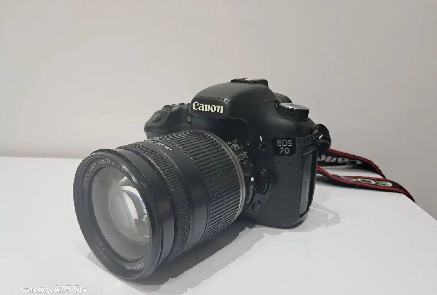 Canon 7D Lenz 18-200 کم کارکرد دست دو