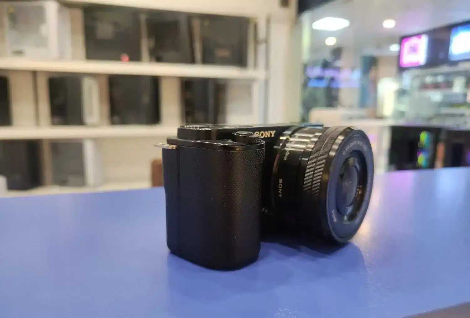 دوربین سونی sony alpha zv e10 دست دو