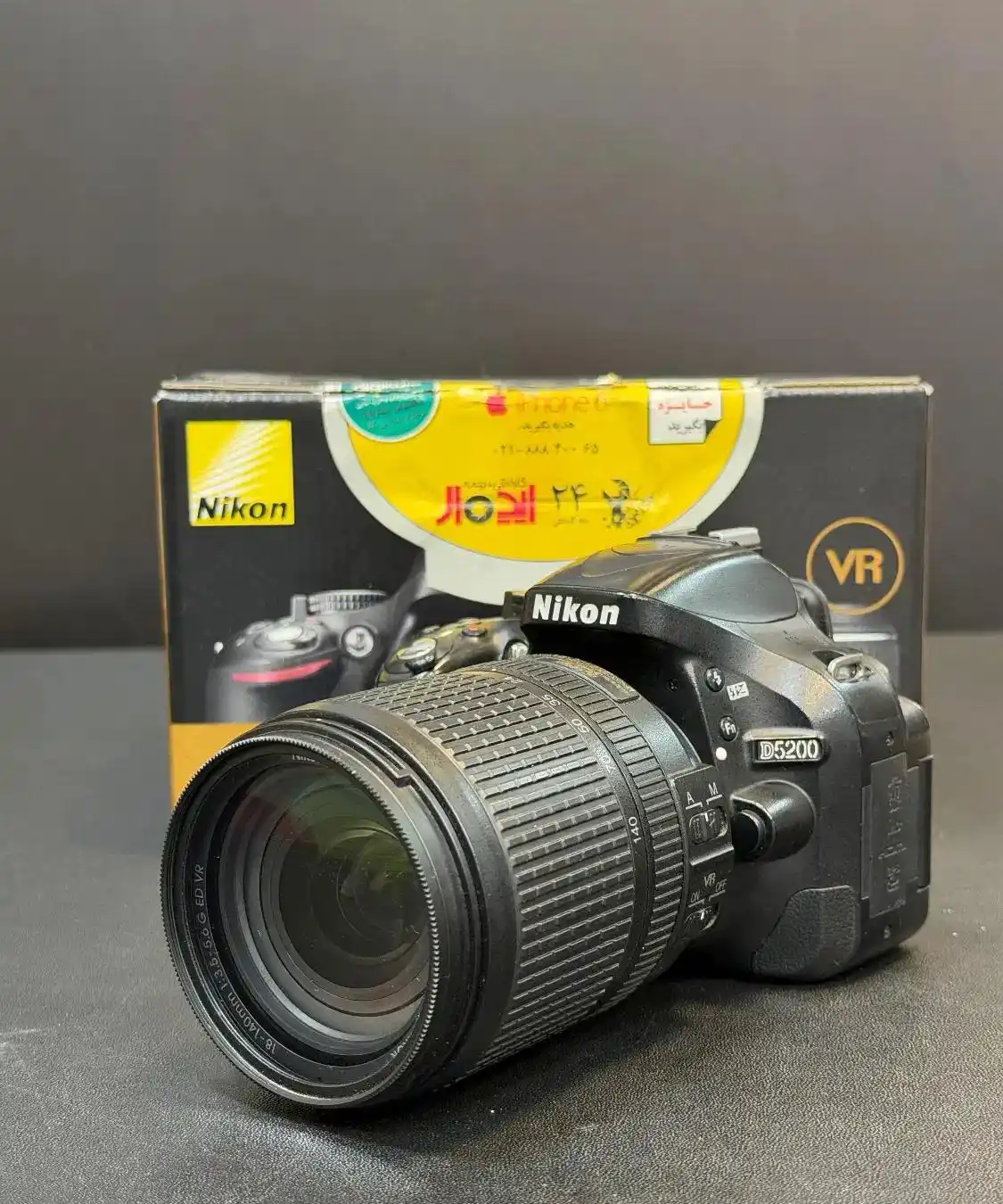 Nikon D5200 kit 18-140 دوربین نیکون دست دو