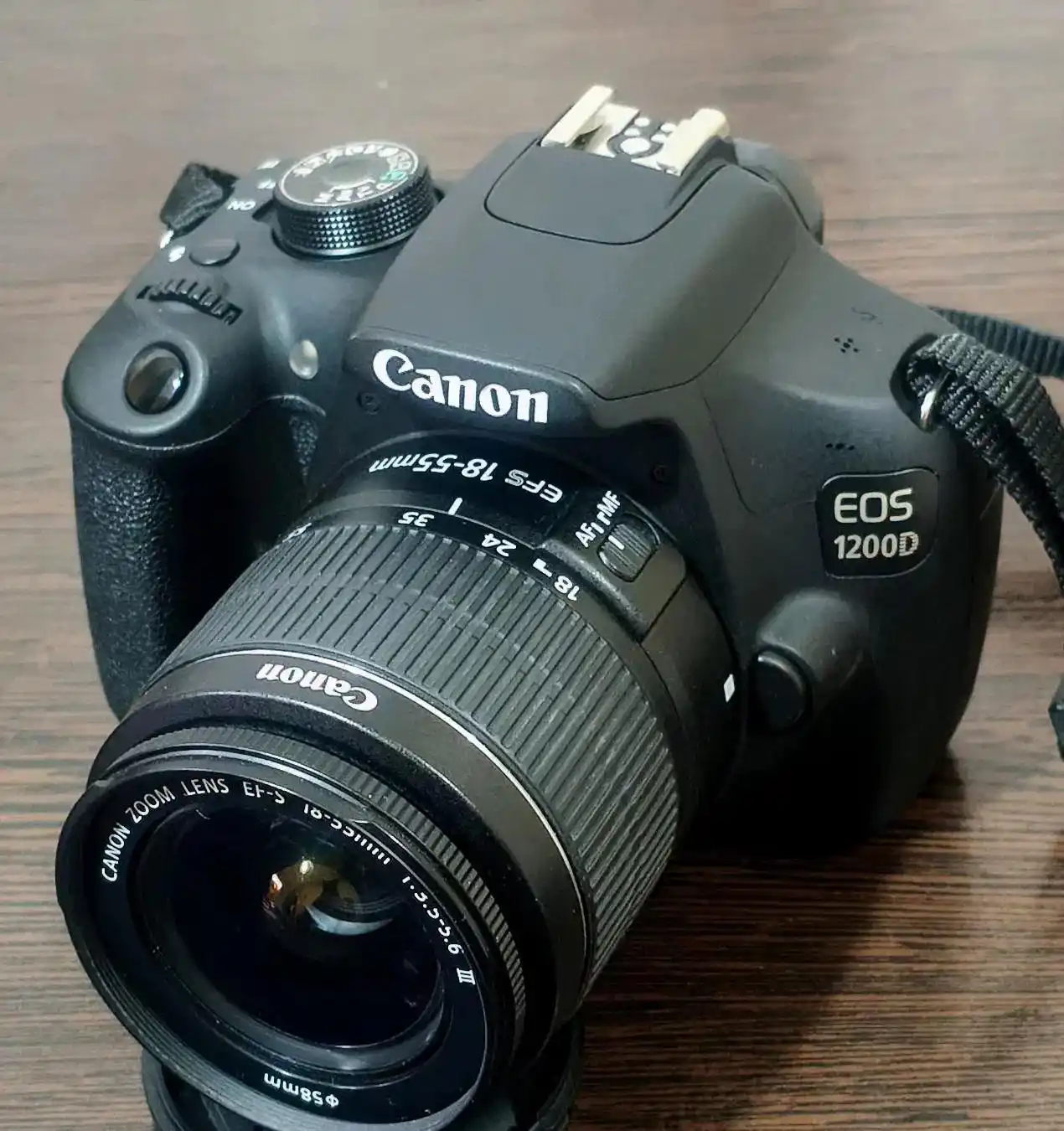 دوربین canon 1200d دست دو