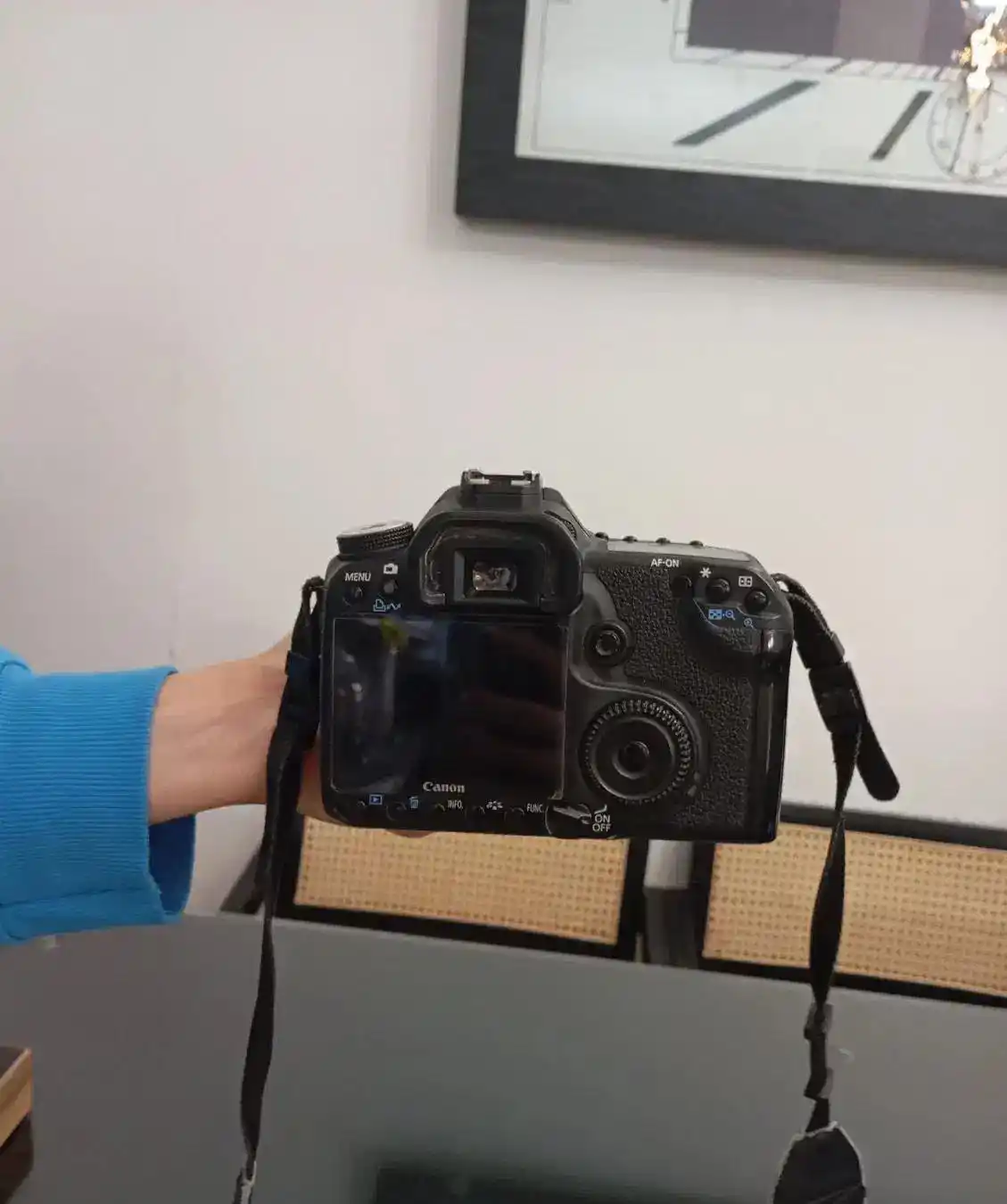 دوربین حرفه ای عکاسی canonمدل Esd50D دست دو