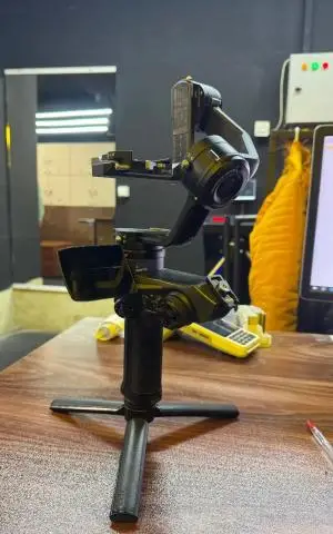 گیمبال دوربین weebill2 zhiyun دست دوم