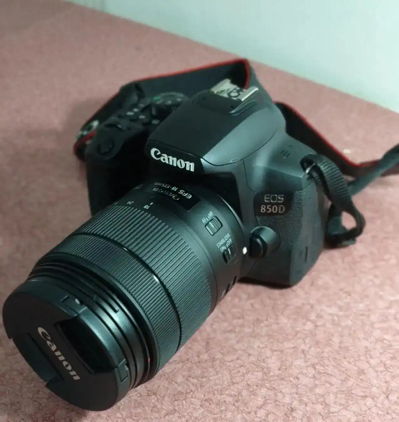 دوربین کانن مدل EOS 850D به همراه لنز 135-18 دست دو