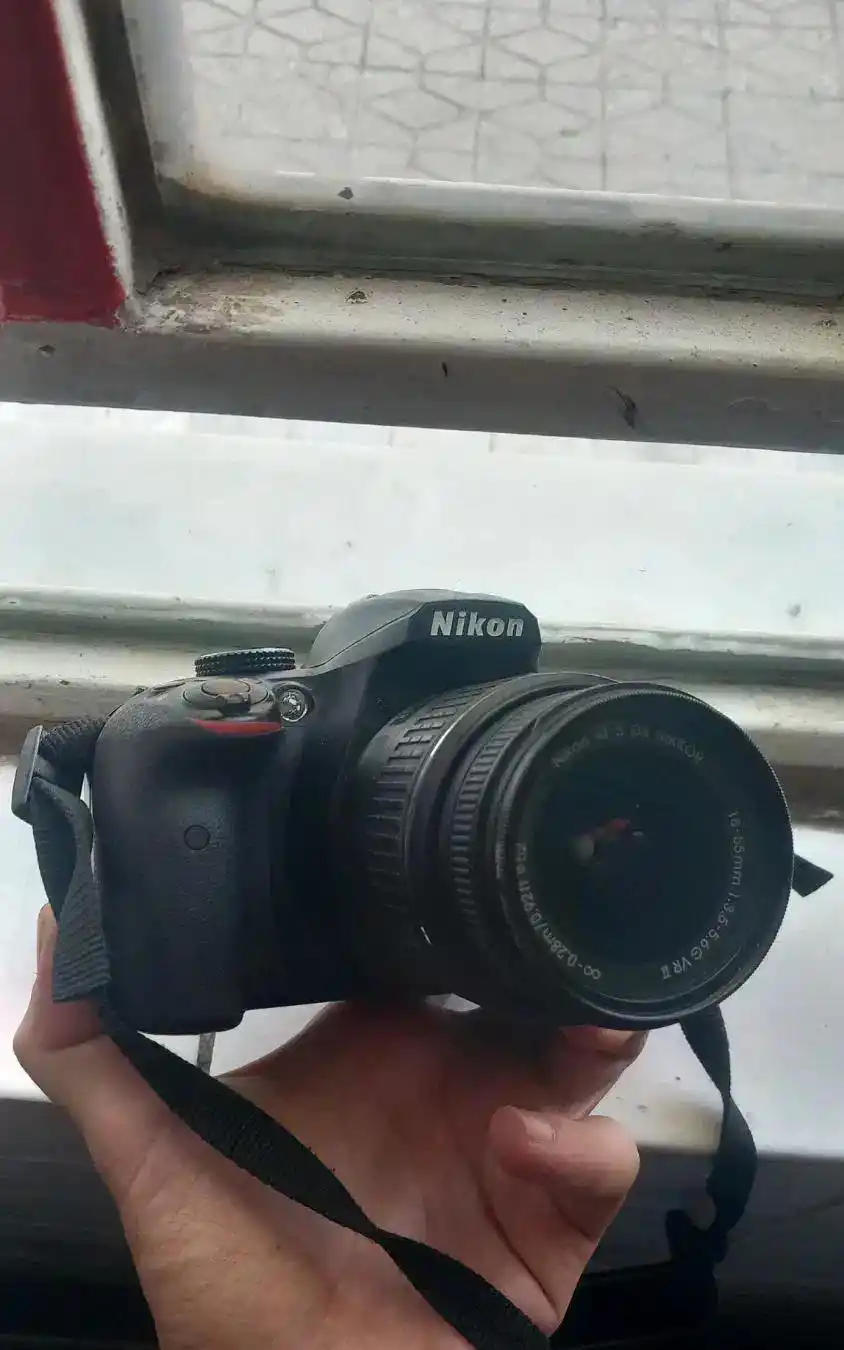 دوربین nikon d3400 دست دو