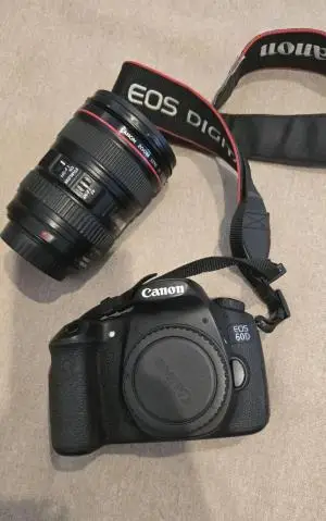 دوربین عکاسی canon 60D دست دوم