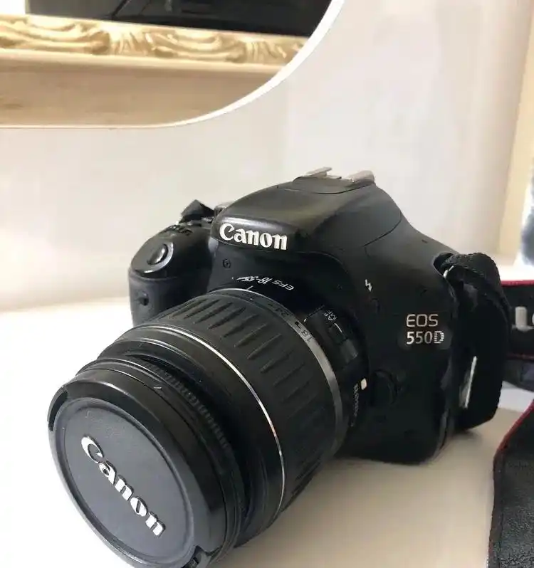 Canon 550d دست دو