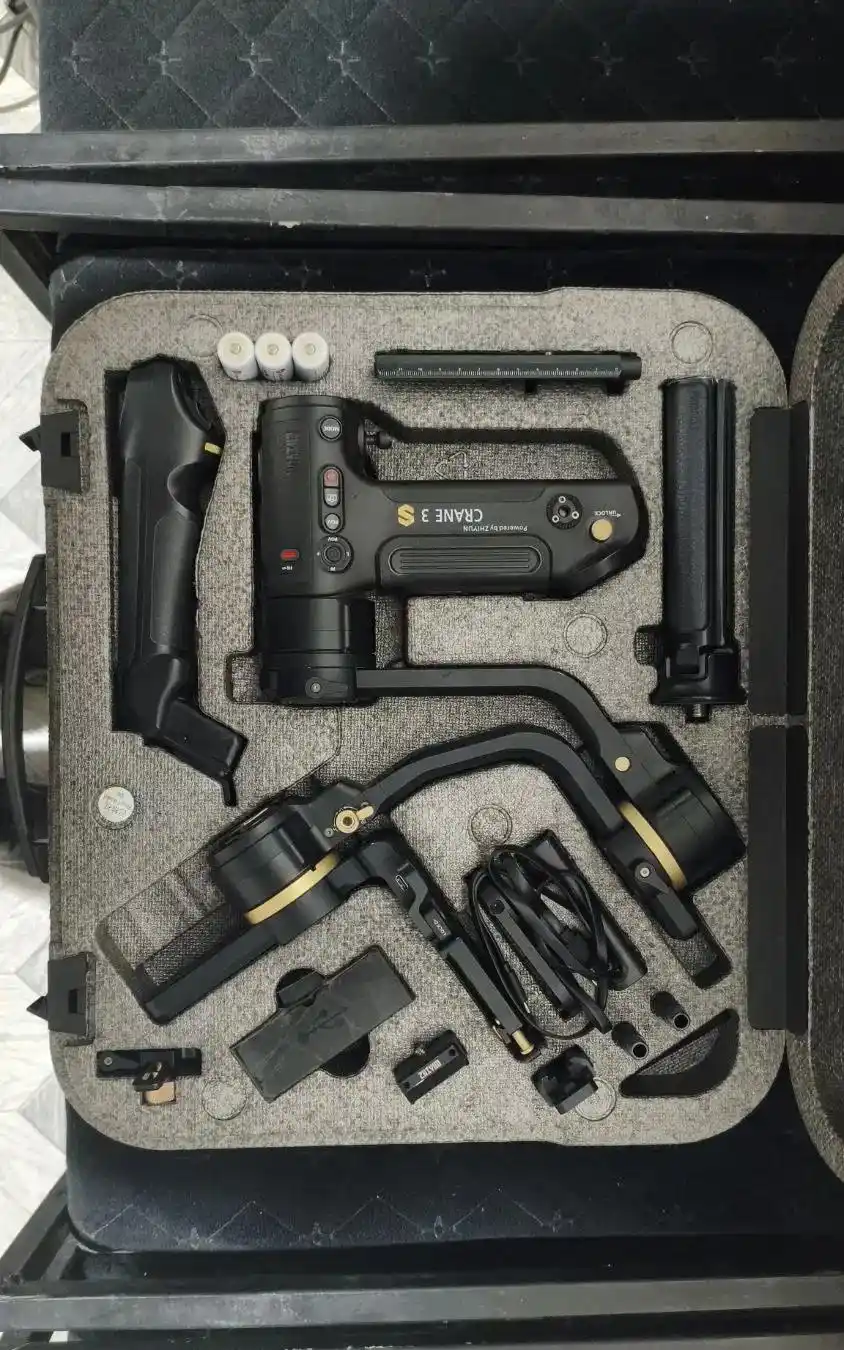 گیمبال دوربین ژیون Zhiyun-Tech CRANE 3S Handheld دست دو