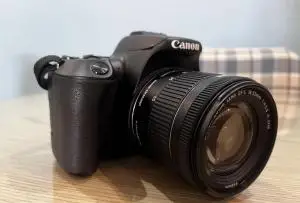 دوربین عکاسی 250D canon دست دوم