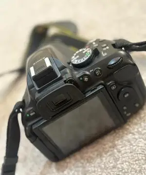 دوربین نیکون Nikon D5200 kit 18-140 نو نو دست دوم