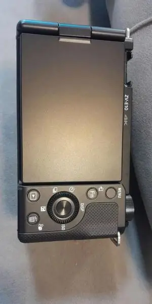دوربین بدون آینه سونی دست دوم Sony zve10+16-50mm (100شات) دست دوم