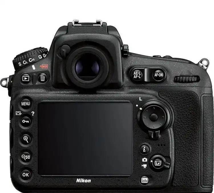 دوربین نیکون D810 و لنز24-70 و 70-200 دست دو