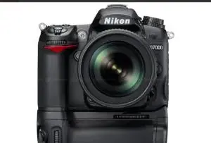 دوربین نیکونD7000+لنز 18_105 دست دوم