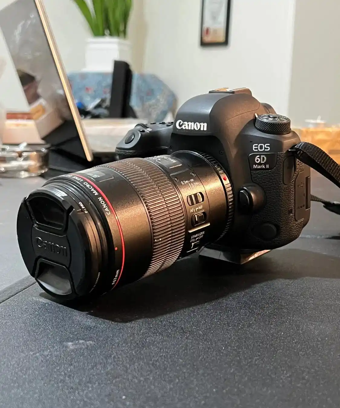 دوربین عکاسی کنون canon 6D mark ll دست دو
