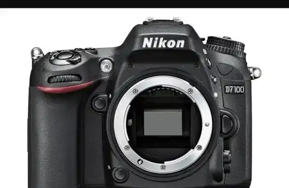 دوربین نیکون Nikon d7100 دست دو