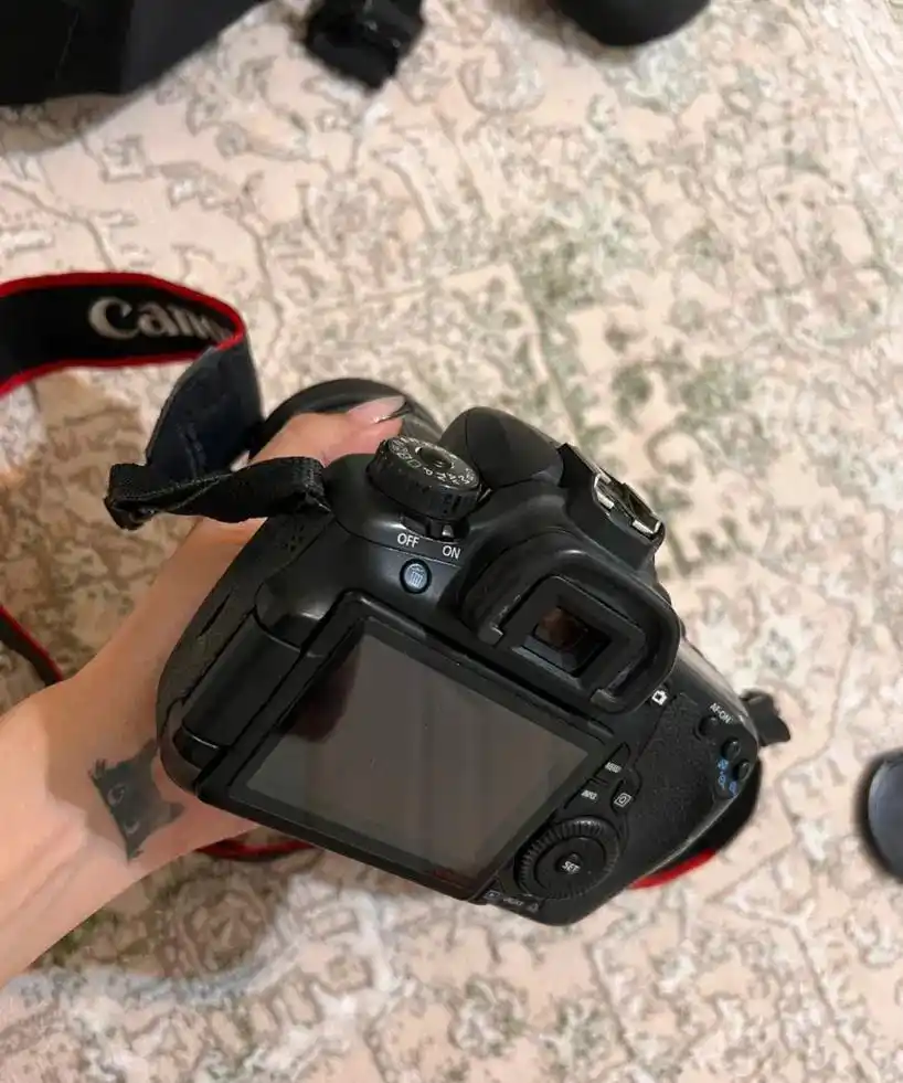 دوربین canon 60D دست دو