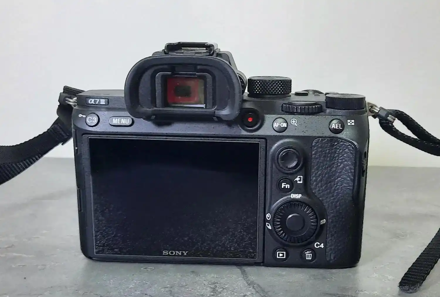 دوربین سونی a7 iii دست دو