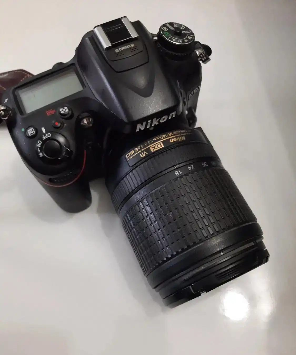 دوربین نیکون D7100 با لنز کیت 18-140 VR دست دو