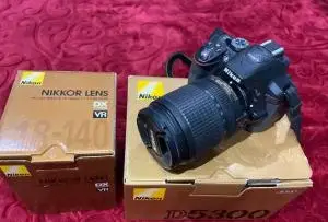 فروش دوربین Nikon D5300 تمیز و سالم دست دوم