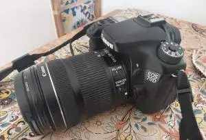 دوربین کنون 70D + لنز 18-135 تمیز دست دوم