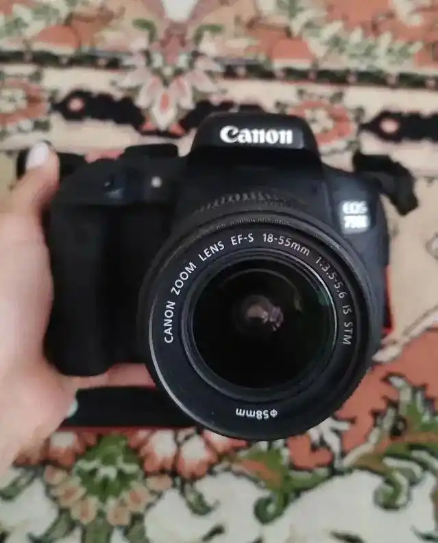 دوربین 750d کنون دست دو