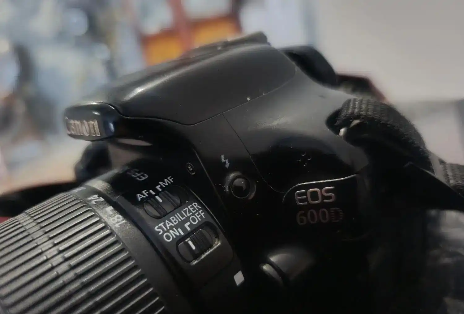 canon Eos 600D دست دو