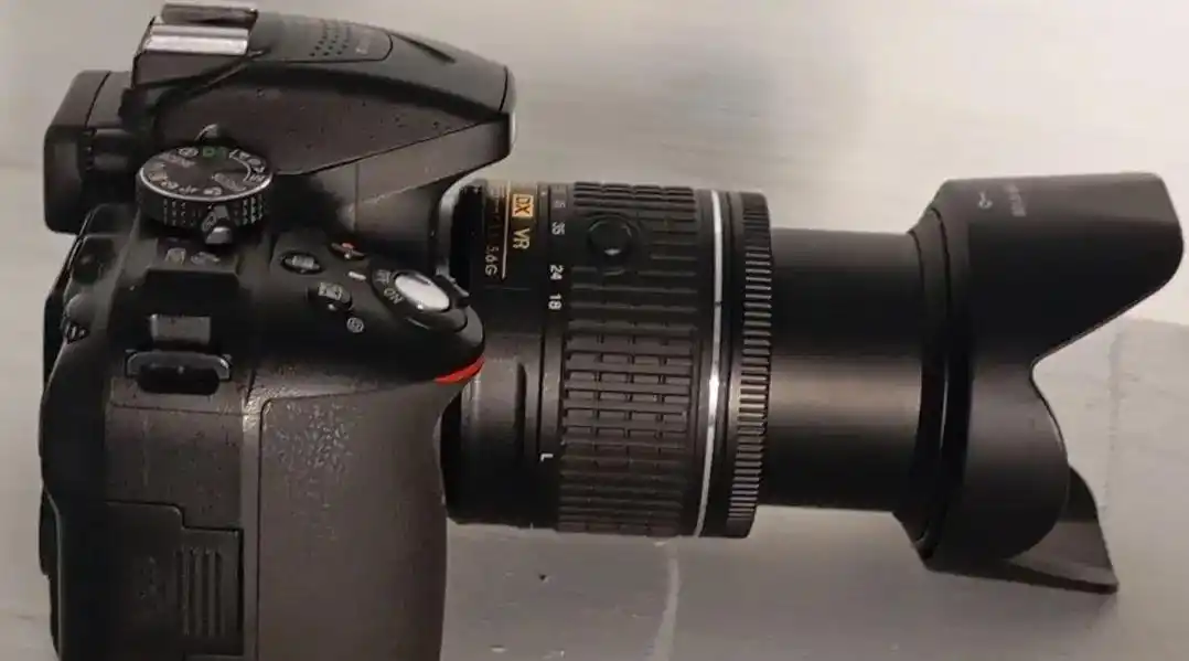 Nikon d5300 دست دو