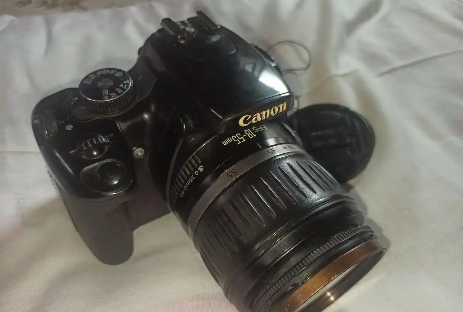 دوربین عکاسی مدل 400D) Canon) دست دو