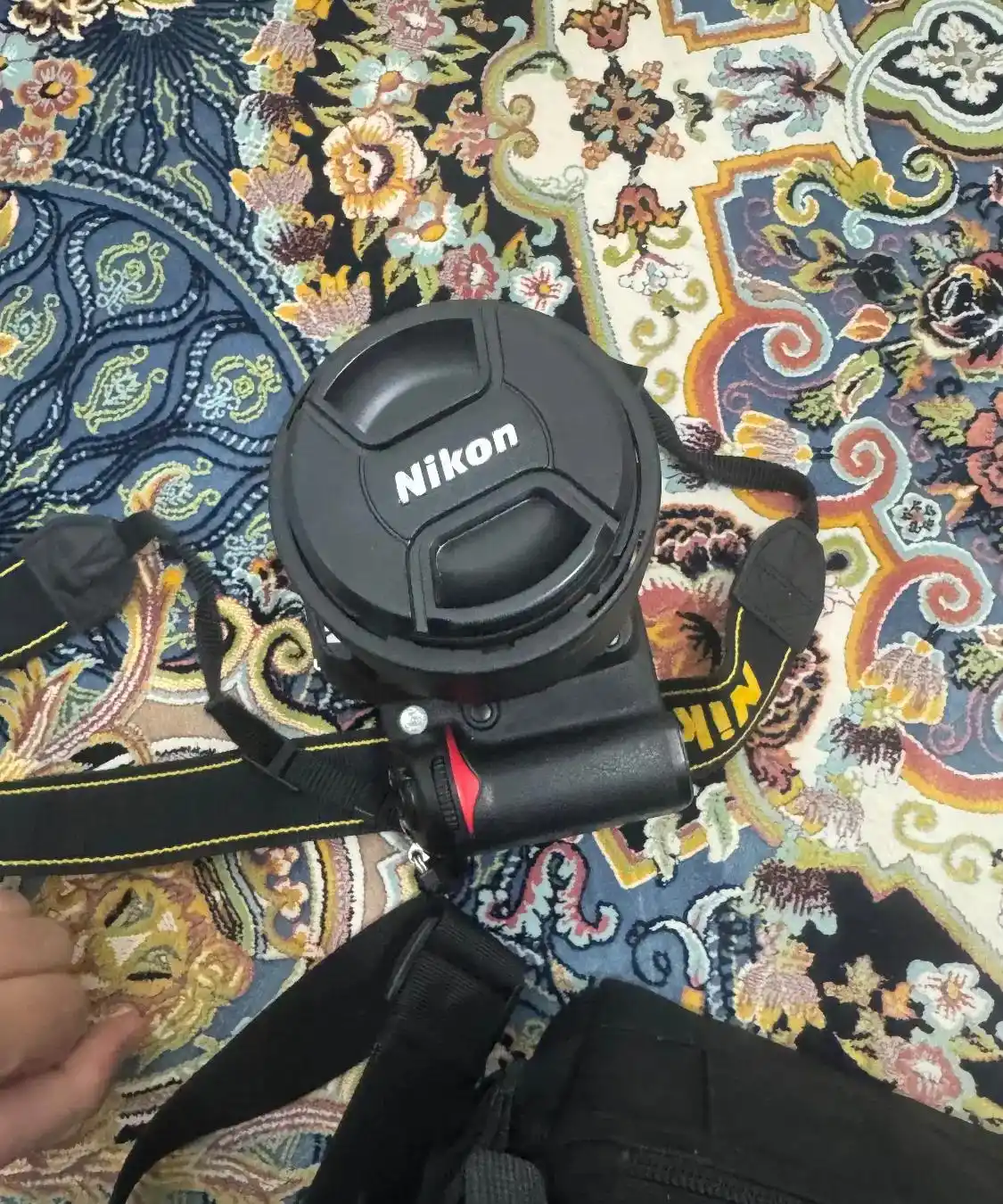 دوربین عکاسی d7000 دست دو