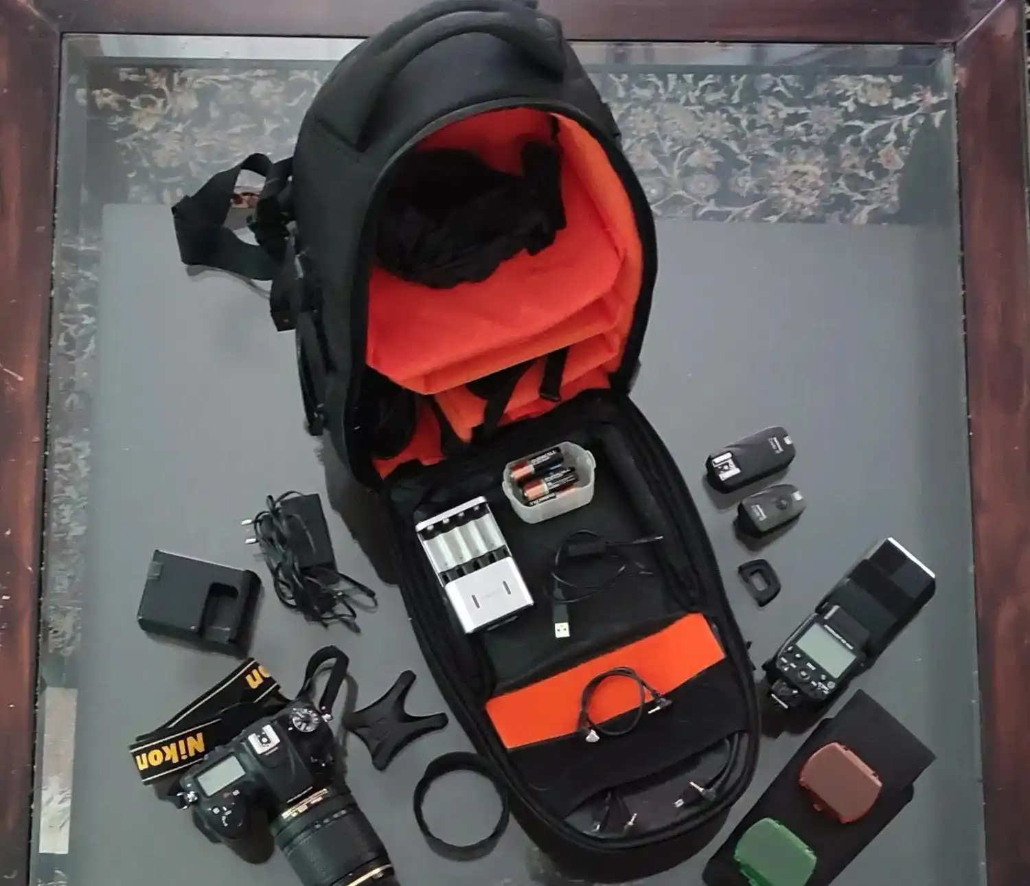 دوربین نیکون Nikon D7200 کم کارکرد دست دو