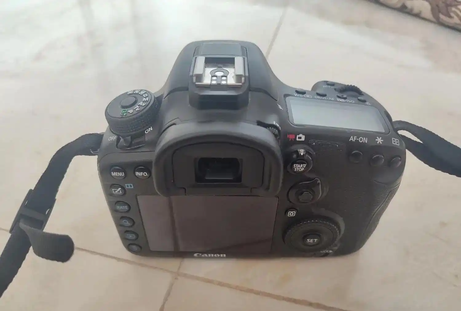 کنون 7d mark2 دست دو