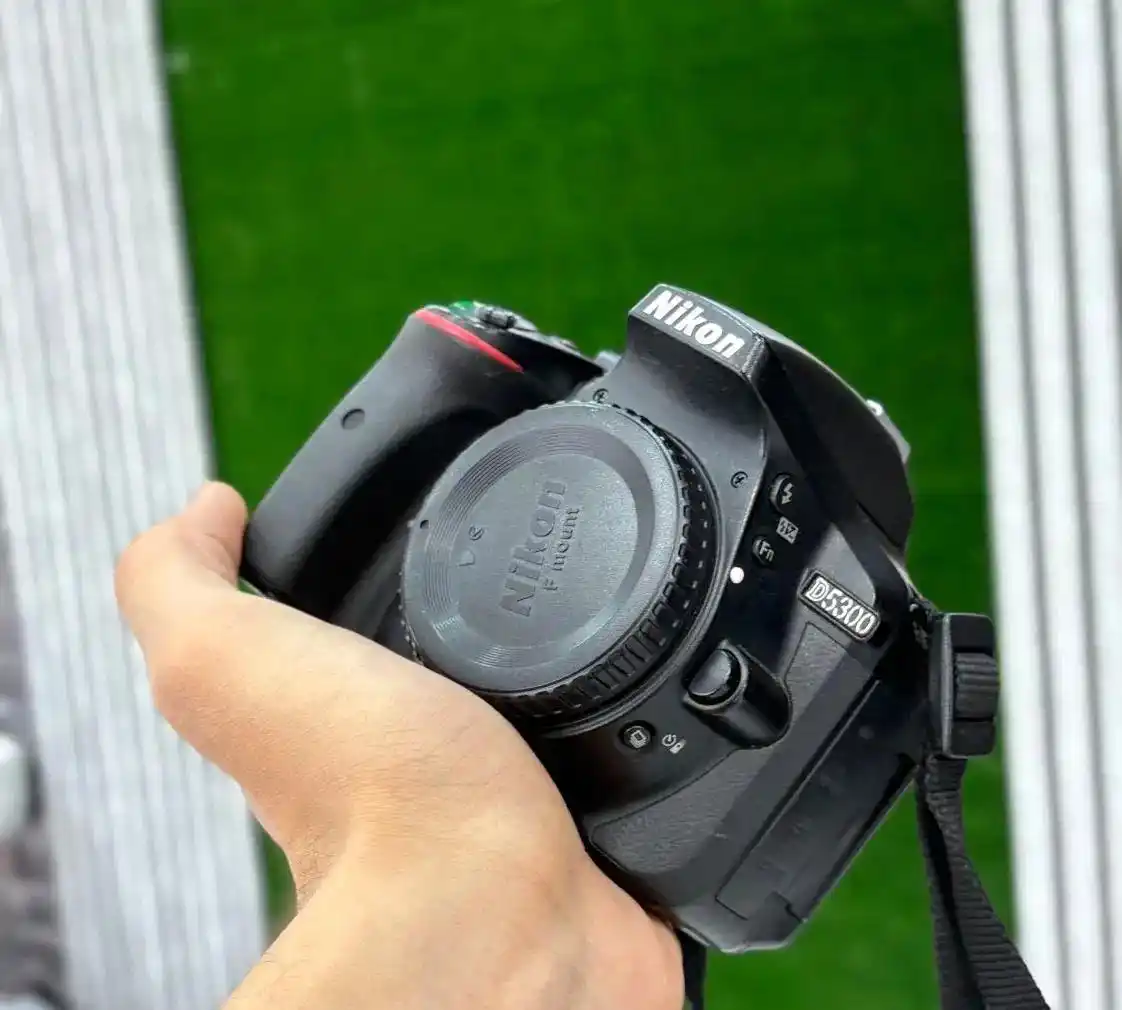 دوربین نیکون D5300 با دو لنز دست دو