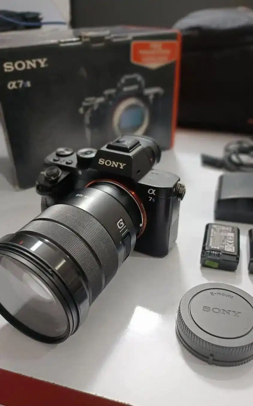 Sony A7 Sii سونی آلفا ۷ اس ۲ بهمراه لنز 18-105 دست دو