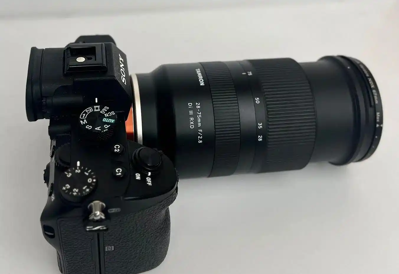 دوربین سونی Sony a7 IIIبه همراه تجهیزات ولنز دست دو