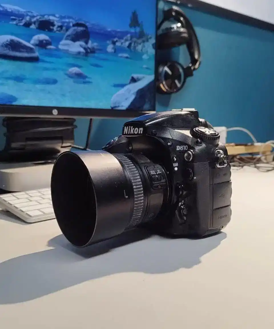 نیکون d810 لنز  50 f1.8 G دست دو