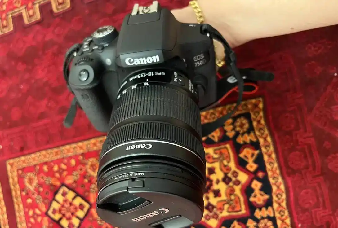 دوربین کنون D750 همراه لنز 18-135 دست دو