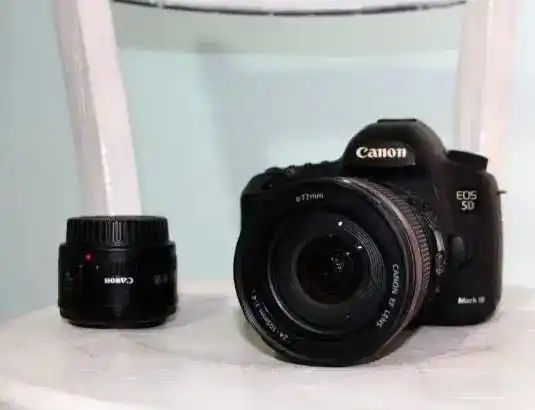 دوربین کنون  5d mark3 دست دو