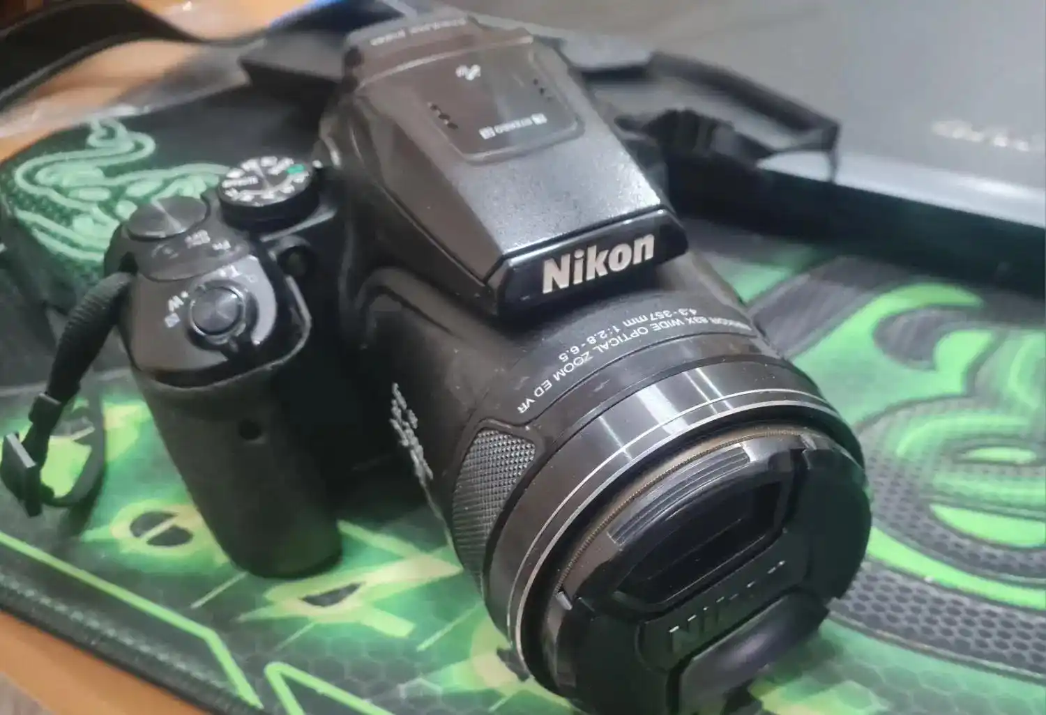 دوربین Nikon p900 دست دو