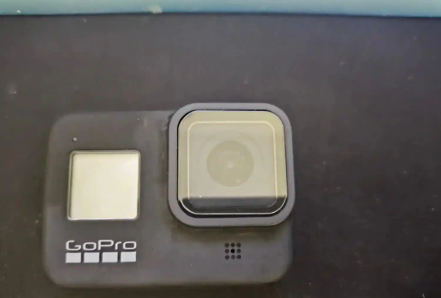 دوربین GoPro Hero 8 Black دست دو