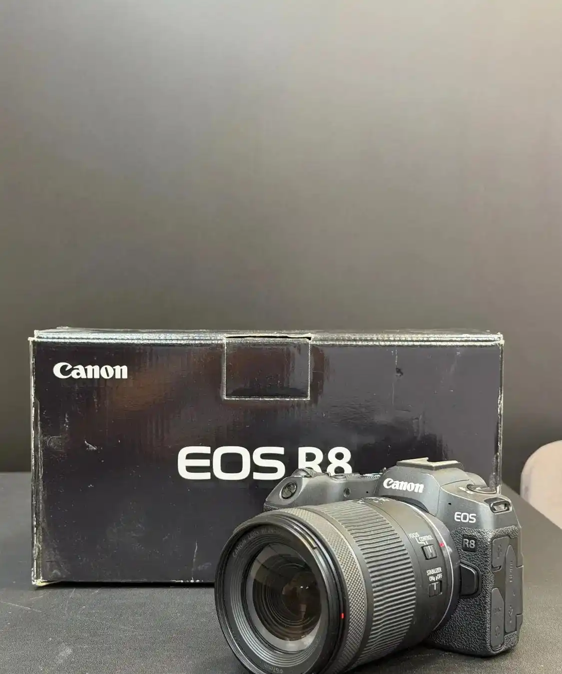 دوربین کنون canon R8 kit 24-105 IS STM دست دو