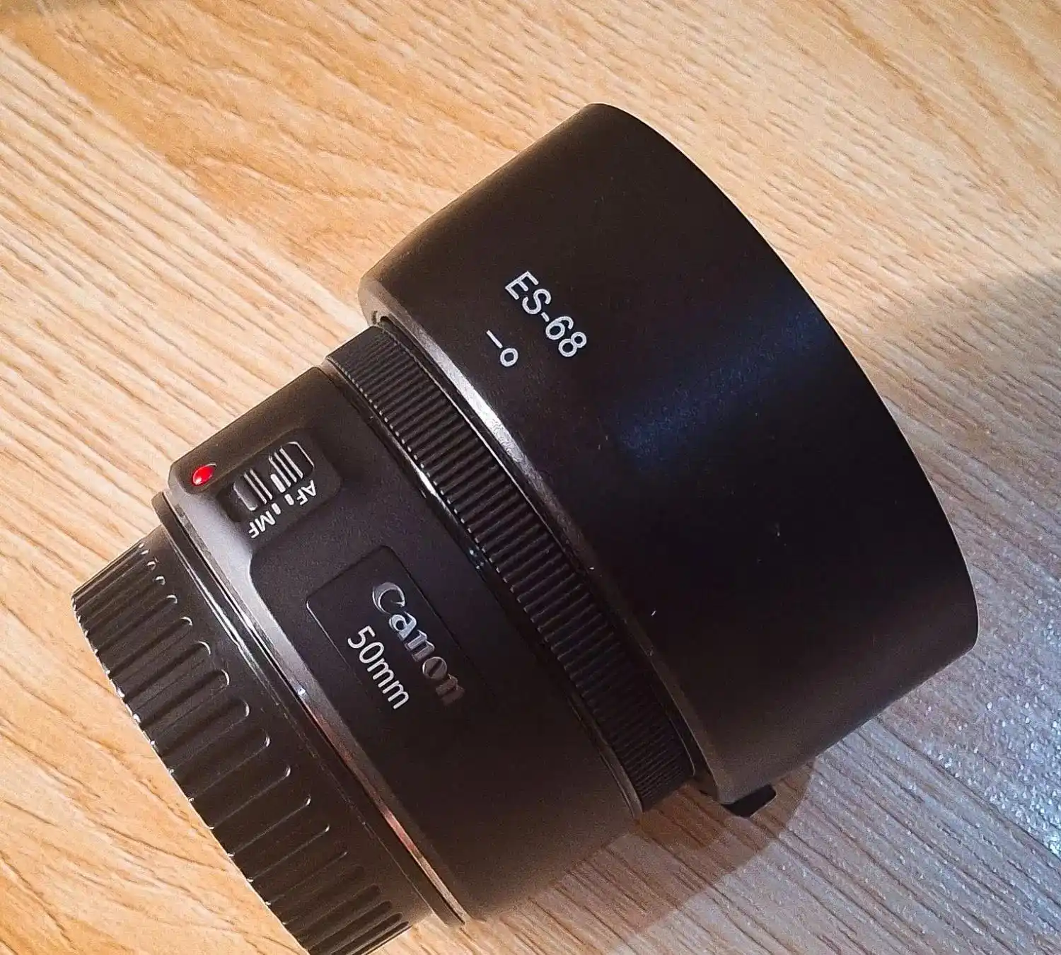 لنز کانن 50mm f 1.8 stm دست دو