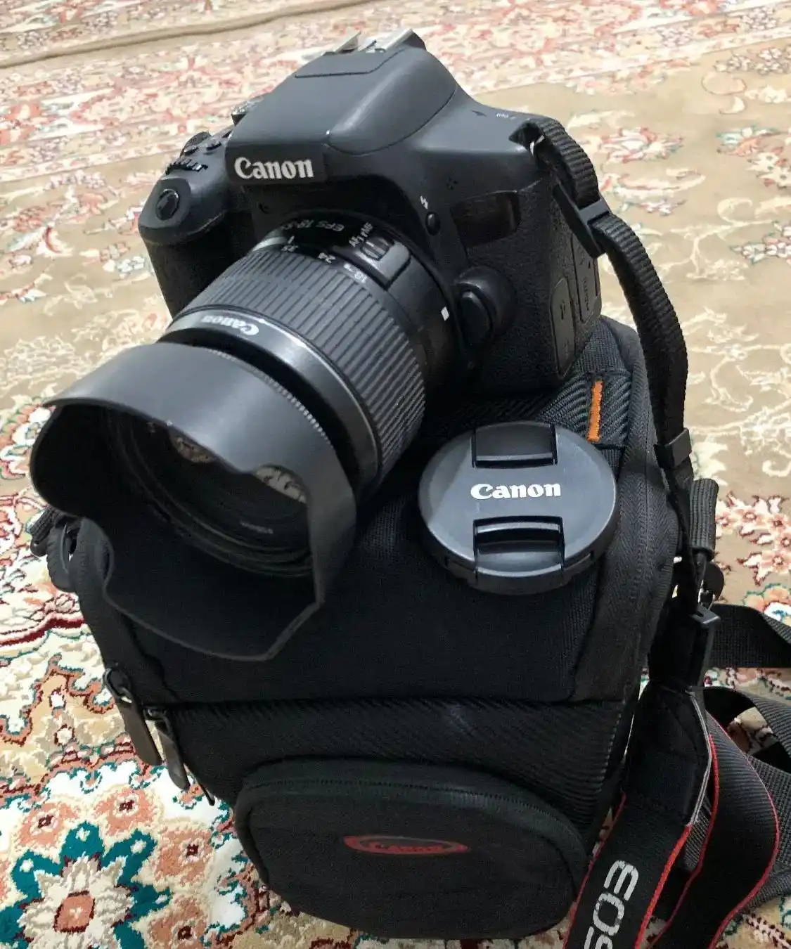 دوربین canon 750d لنز 55-18 دست دو