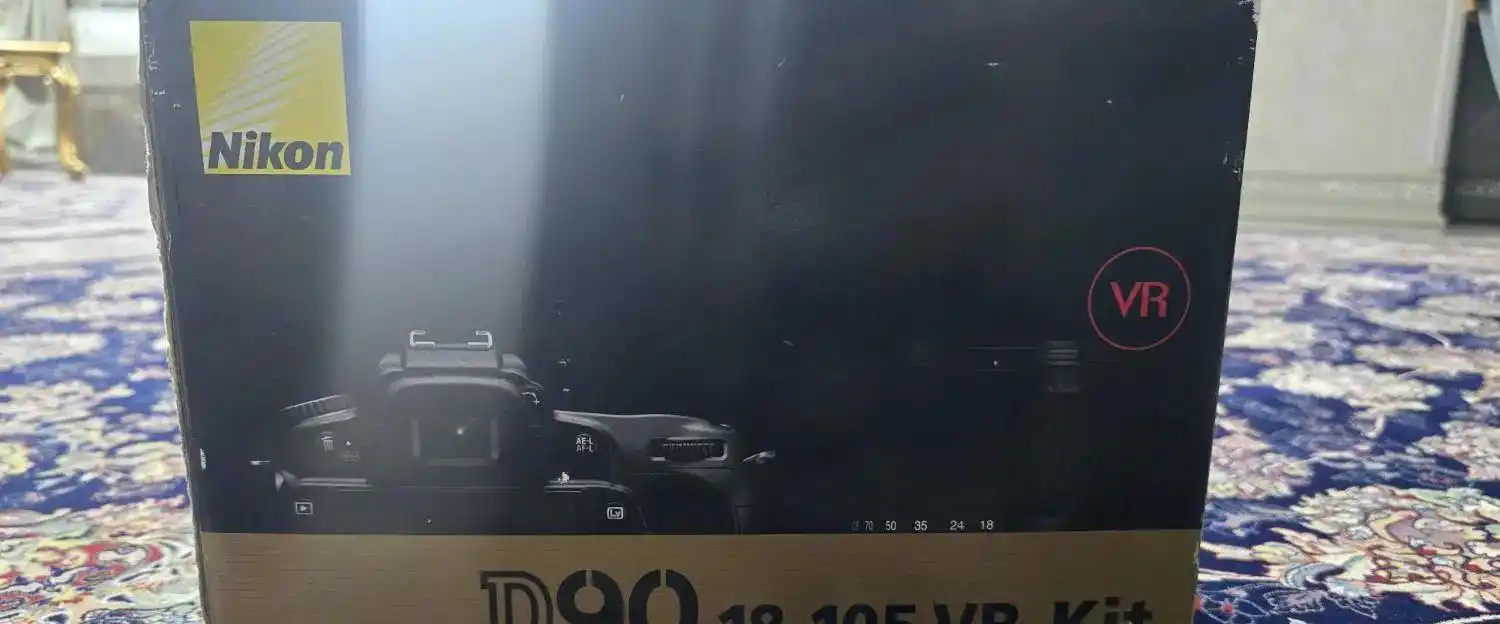 دوربین نیکون D90 دست دو