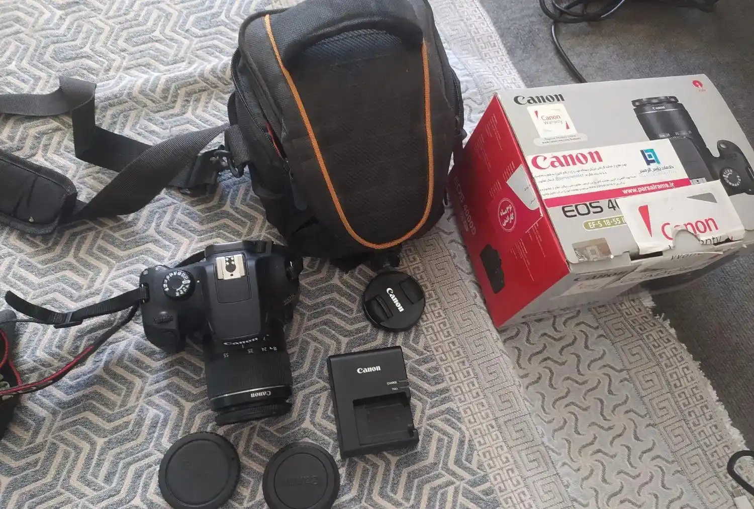دوربین canon 4000D دست دو