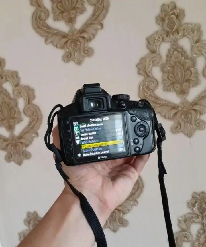 دوربین عکاسی نیکون d3200 دست دو